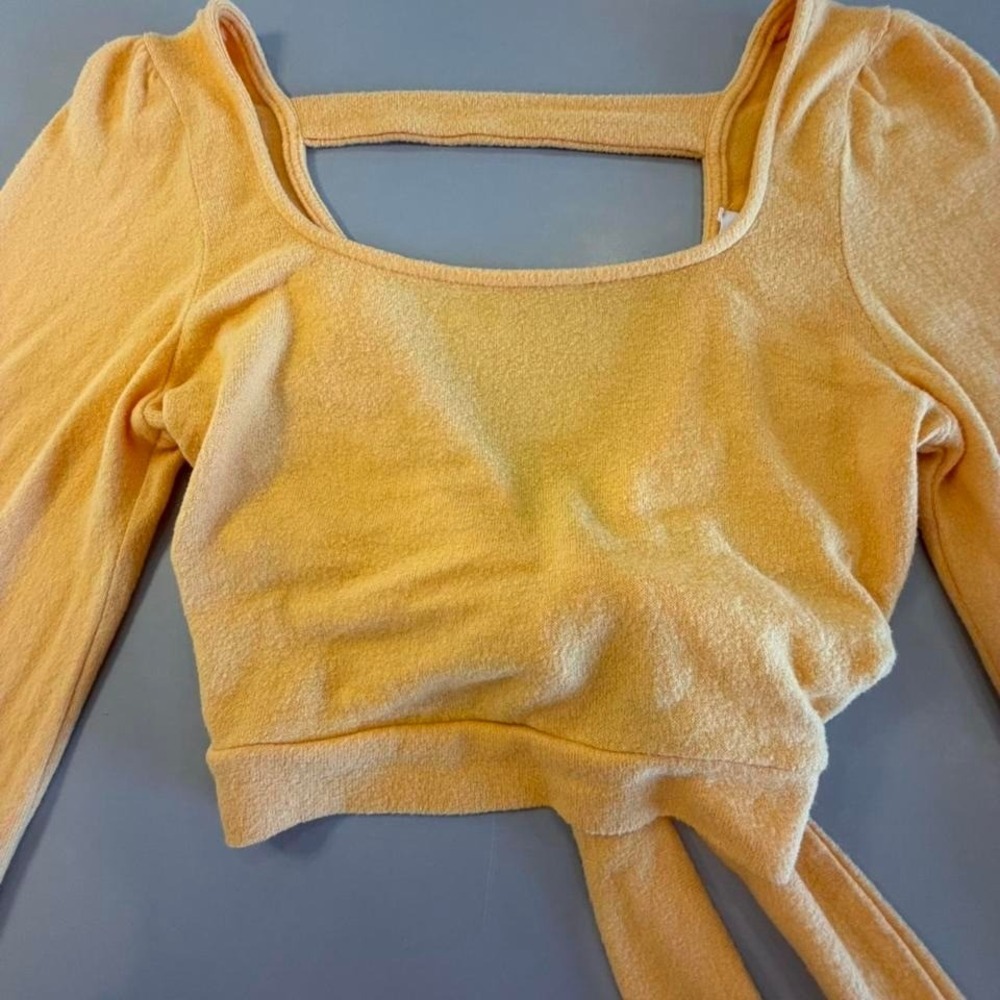 LeLis Collection Yellow Long Sleeve Open Back Tie Crop Top KT5028-1 Womens M